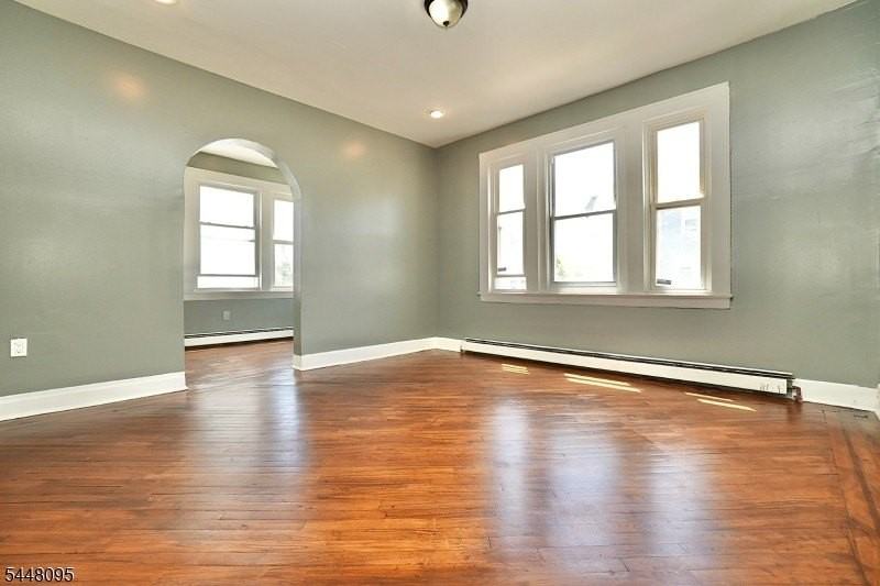 39 Unity Ave - Photo 3 of 10