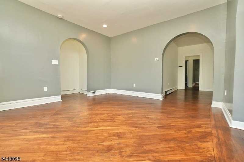 39 Unity Ave - Photo 4 of 10