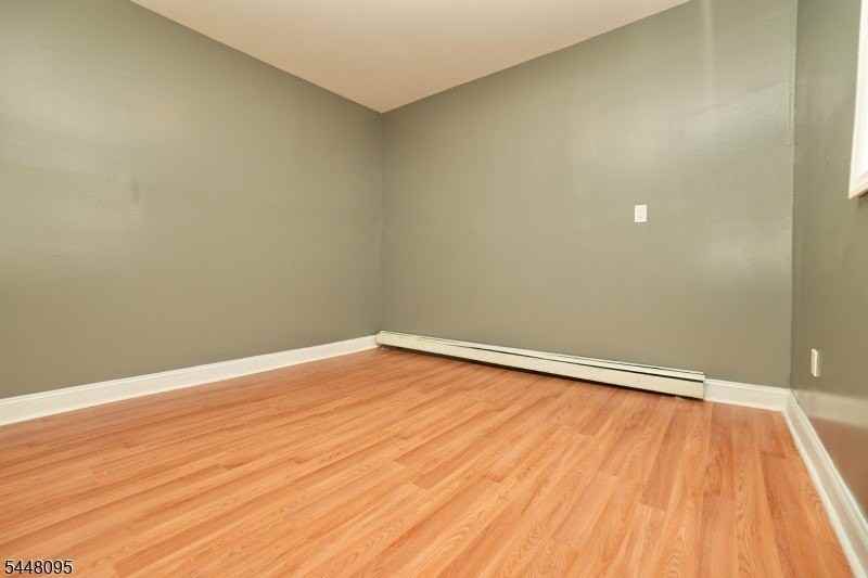 39 Unity Ave - Photo 6 of 10