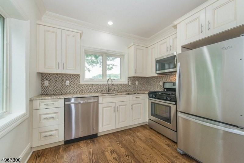 95 Bloomfield Ave #1