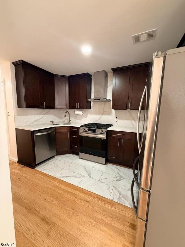 154 Mcadoo Ave - Photo 2 of 14