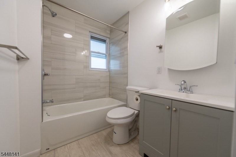 37 Spencer Pl #2 - Photo 2 of 6