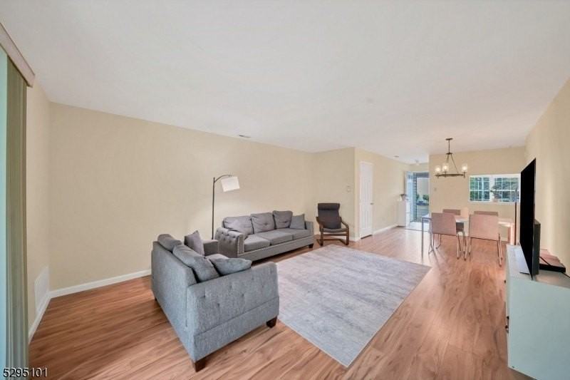 115 Wycombe Pl - Photo 6 of 30