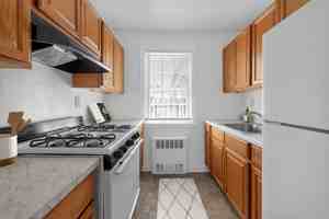featured image of 90 Maple Ave