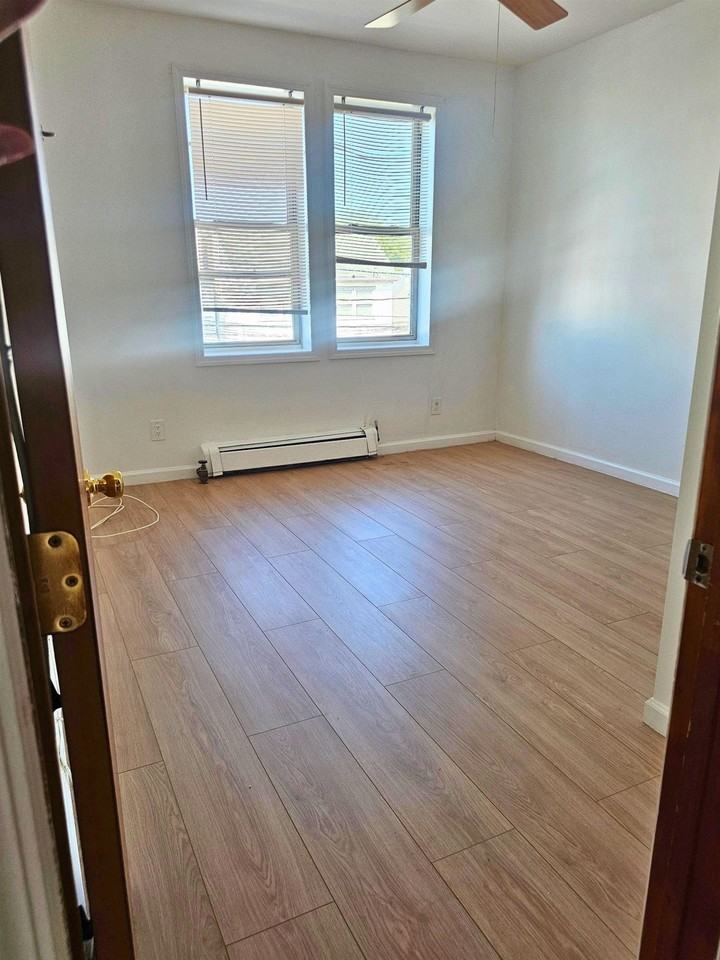 291 Linden Ave - Photo 7 of 9