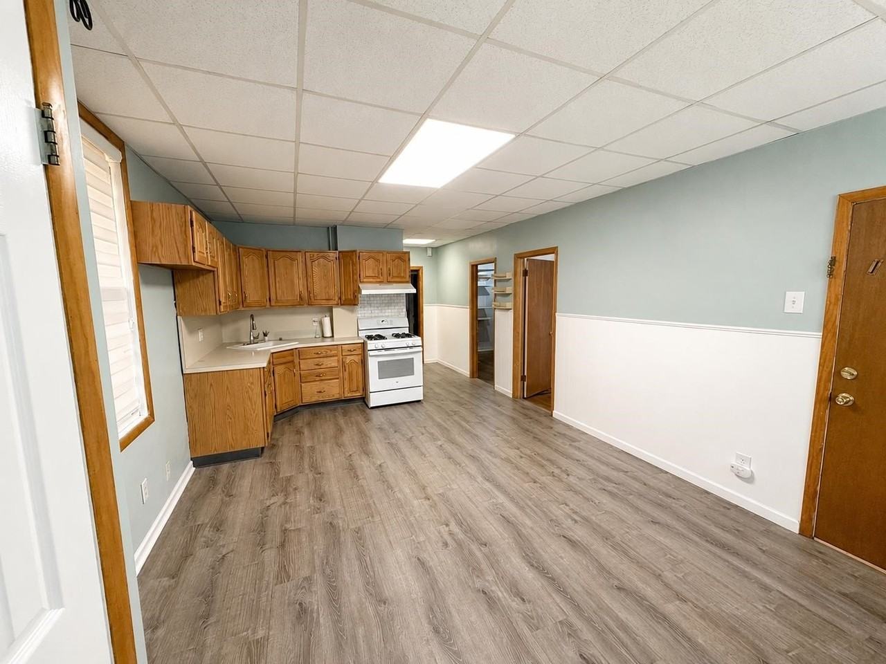 88 W 26th St #1 - Photo 4 of 9