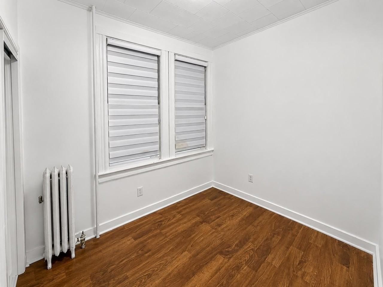 88 W 26th St #1 - Photo 6 of 9