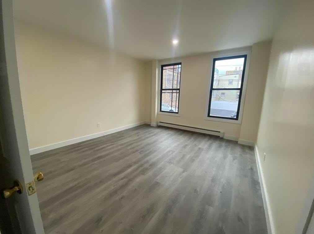 84 Irving St #1 - Photo 4 of 21