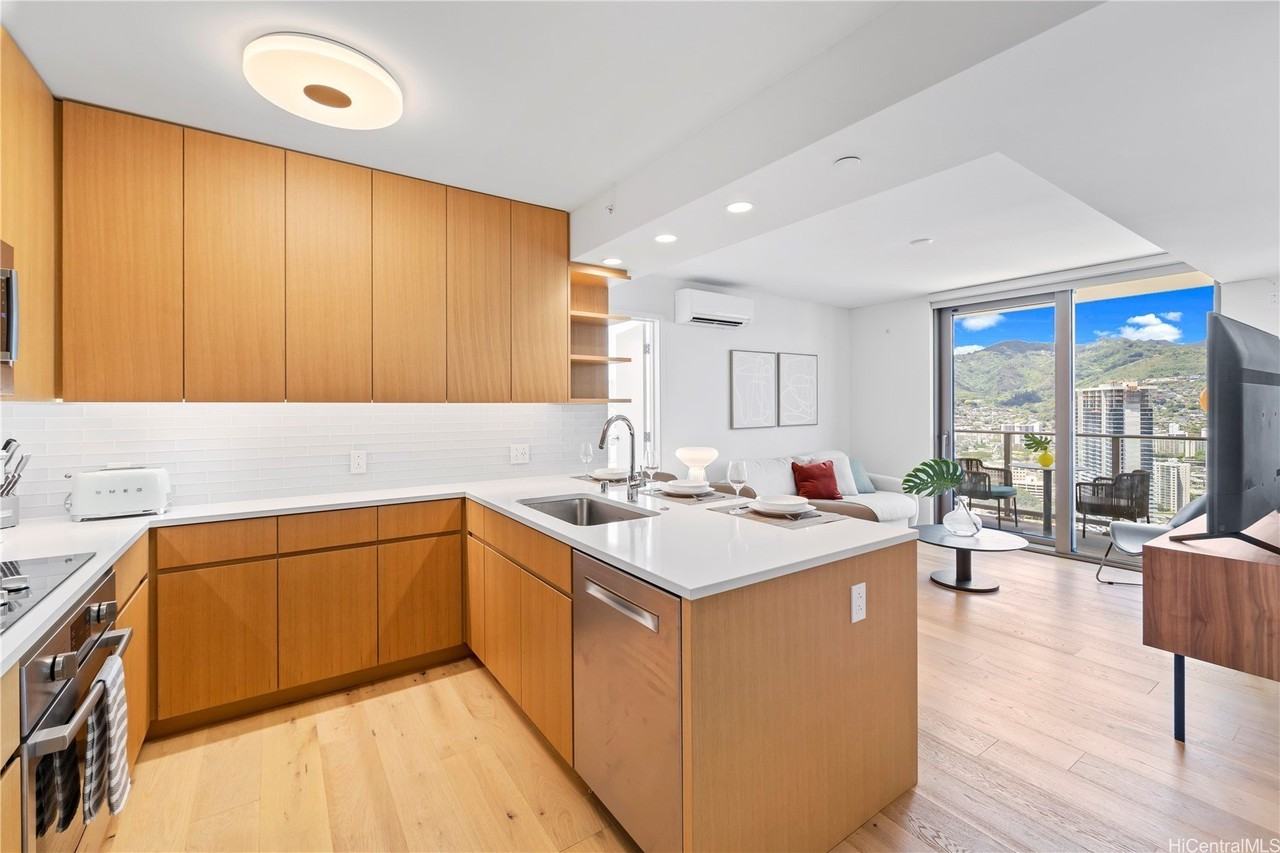1388 Kapiolani Blvd #4111 - Photo 4 of 16