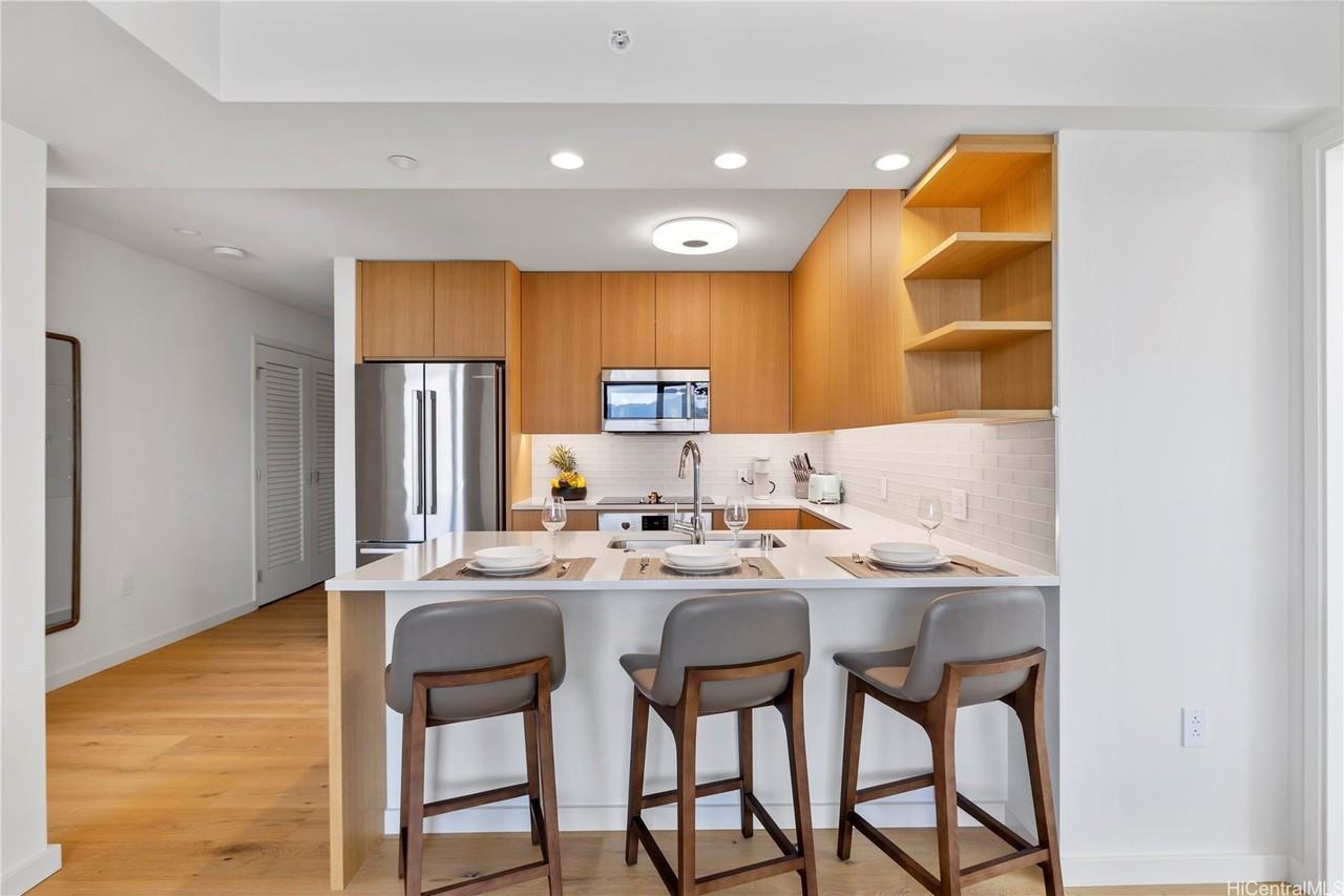1388 Kapiolani Blvd #4111 - Photo 5 of 16