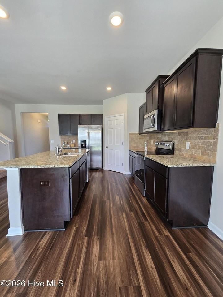3056 Pepperhill Dr - Photo 7 of 23