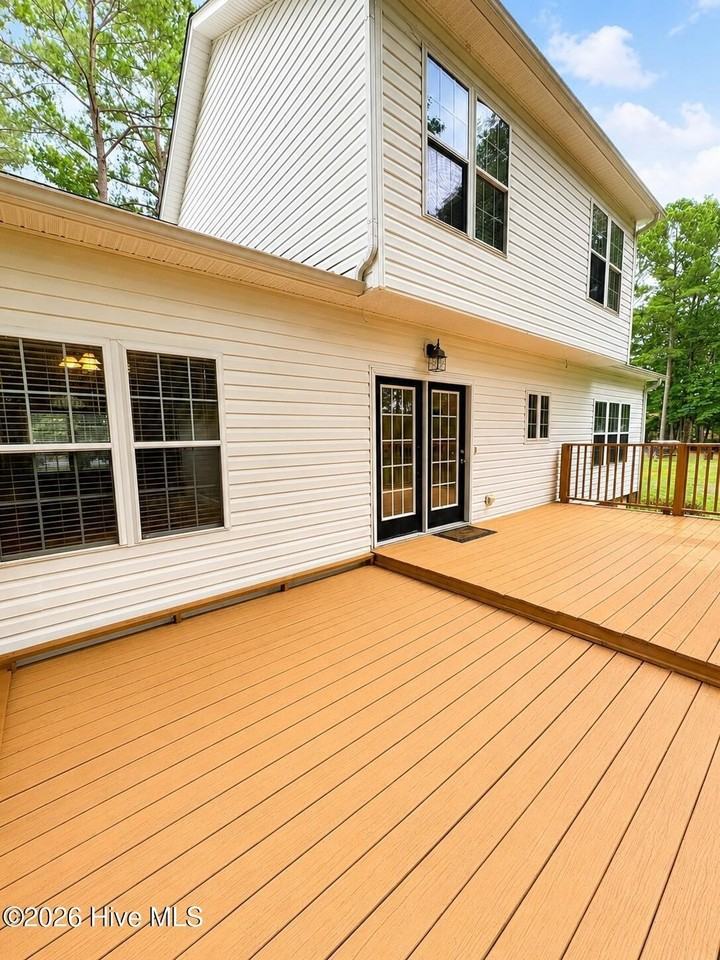 546 Keagan Way - Photo 4 of 35