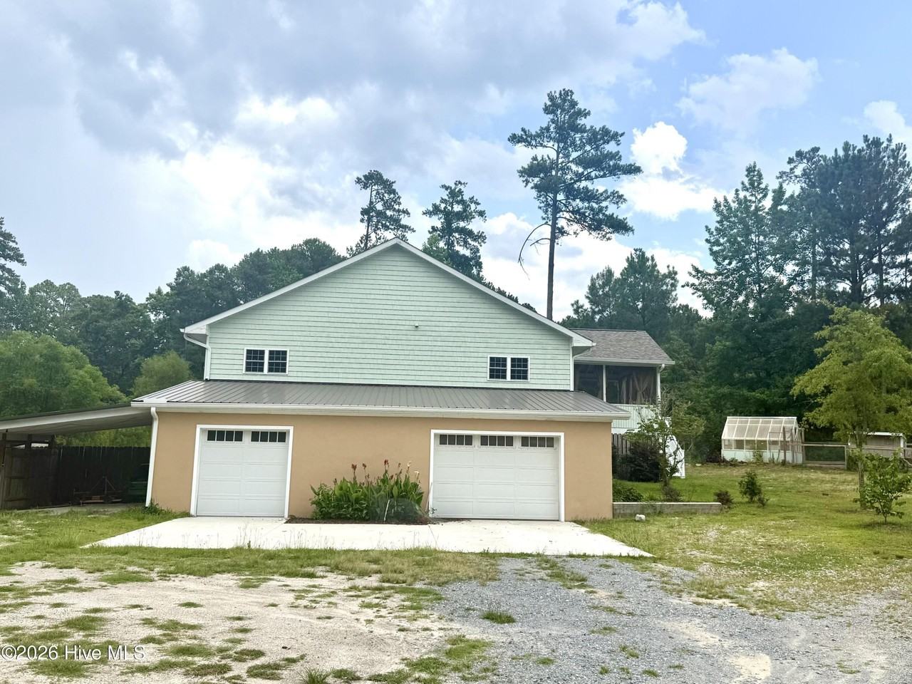 230 Causey Rd - Photo 3 of 44