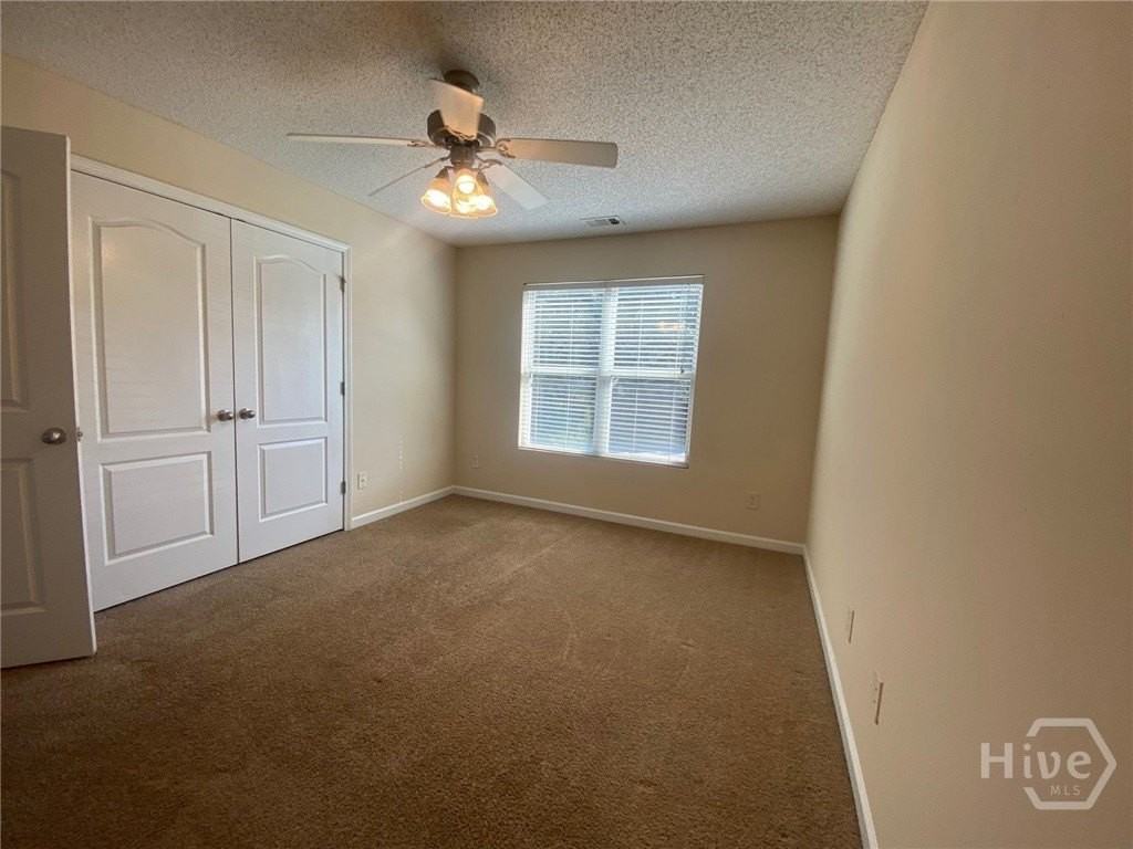 106 Bridgewater Cir - Photo 4 of 16