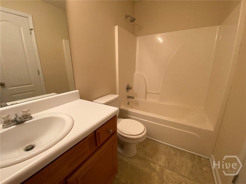 106 Bridgewater Cir - Photo 5 of 16