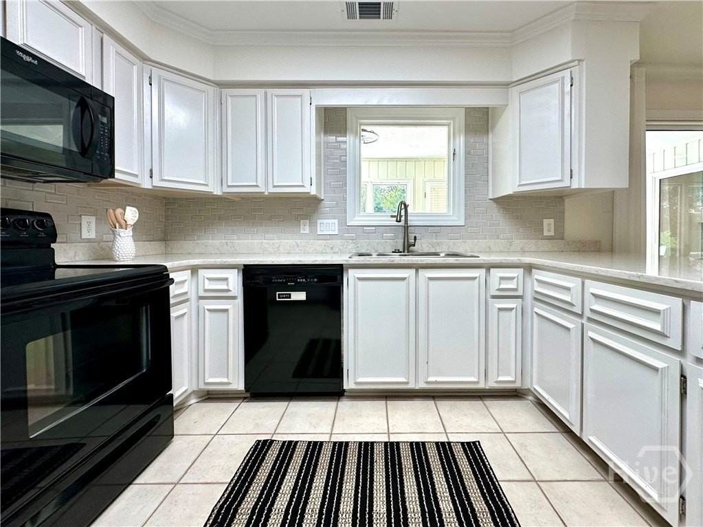1 Kelsall Ln #1 - Photo 7 of 17