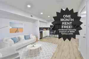 featured image of 532 W Brookhaven Rd