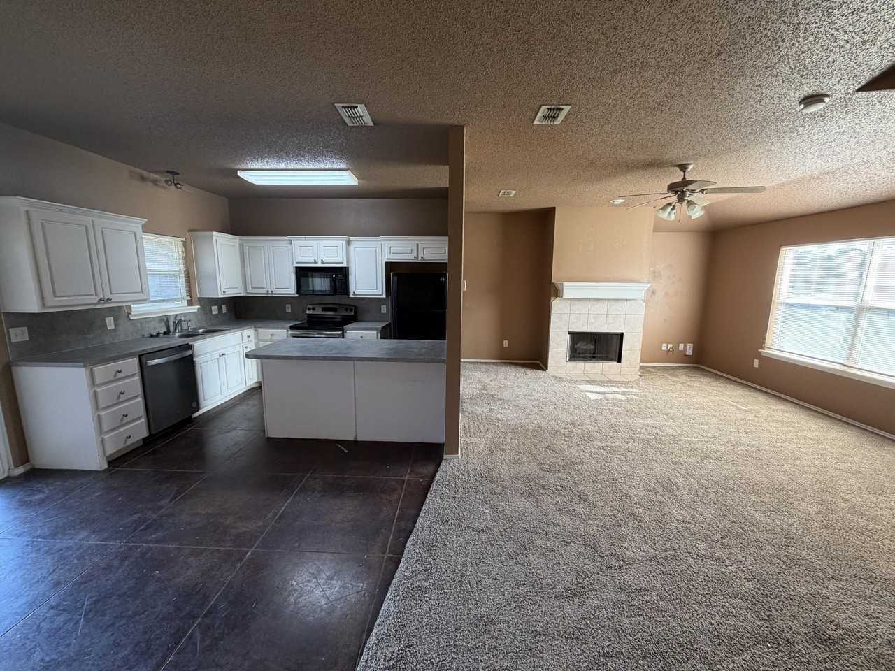 516 N Dover Ave - Photo 2 of 13