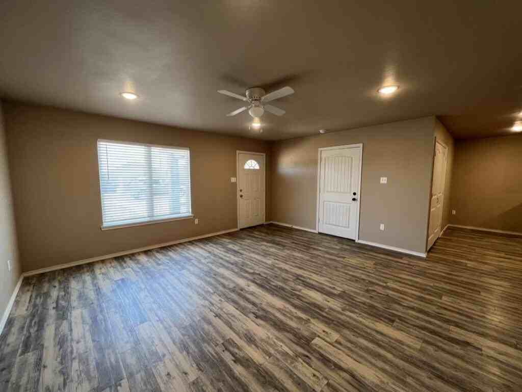 7410 5th St #3 - Photo 5 of 20