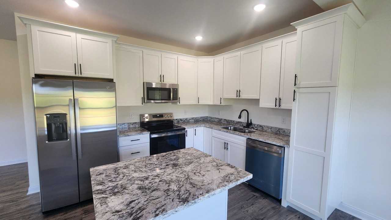 929 Olympic Ct - Photo 5 of 36
