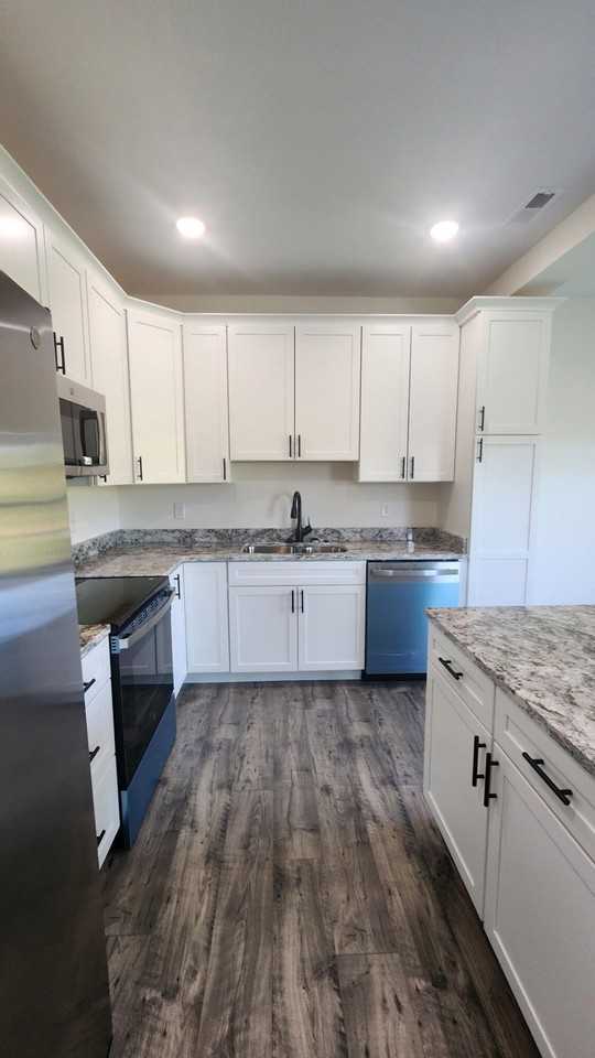 929 Olympic Ct - Photo 7 of 36