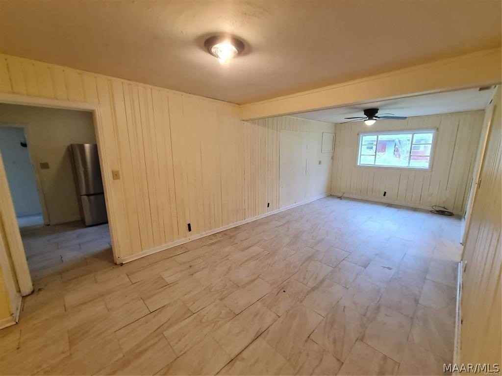 1220 Lynwood Dr - Photo 6 of 37