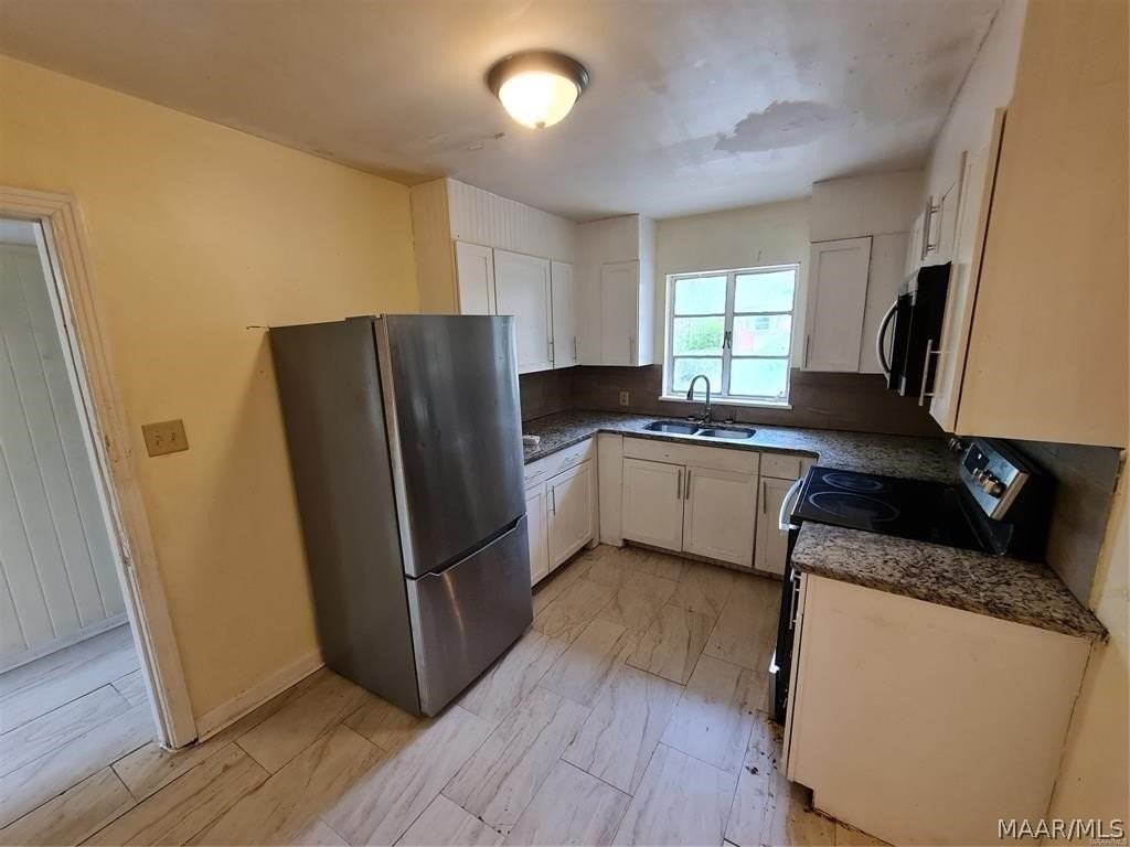 1220 Lynwood Dr - Photo 7 of 37