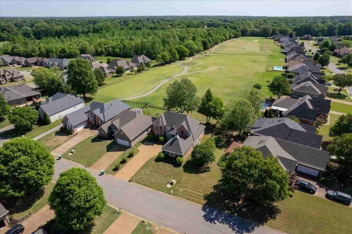 20 Pine Meadows Ln - Photo 4 of 33