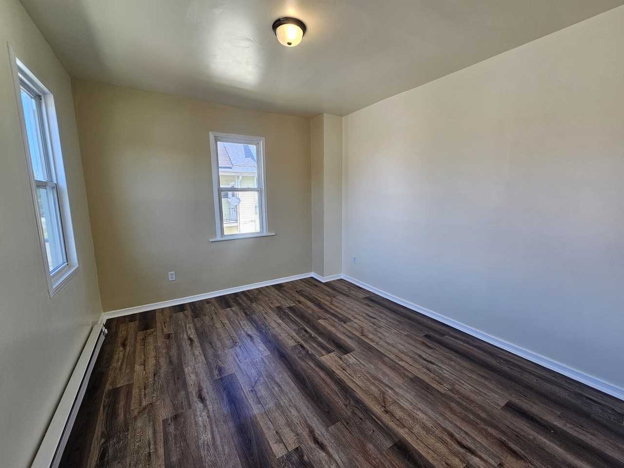 327 E Locust St #2 - Photo 6 of 14
