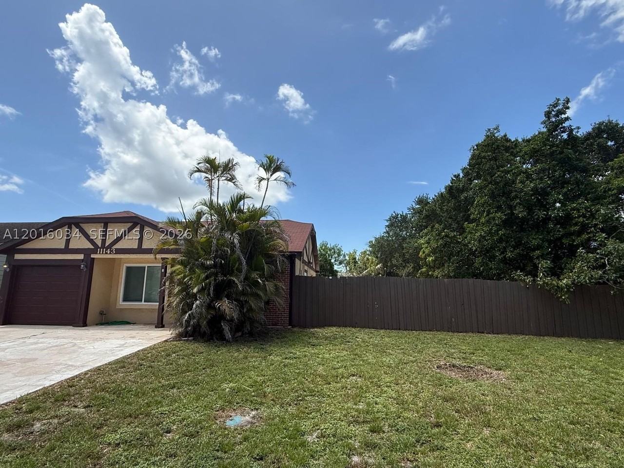 11143 Model Cir E - Photo 2 of 29