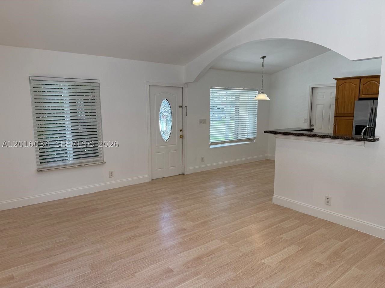 11143 Model Cir E - Photo 5 of 29