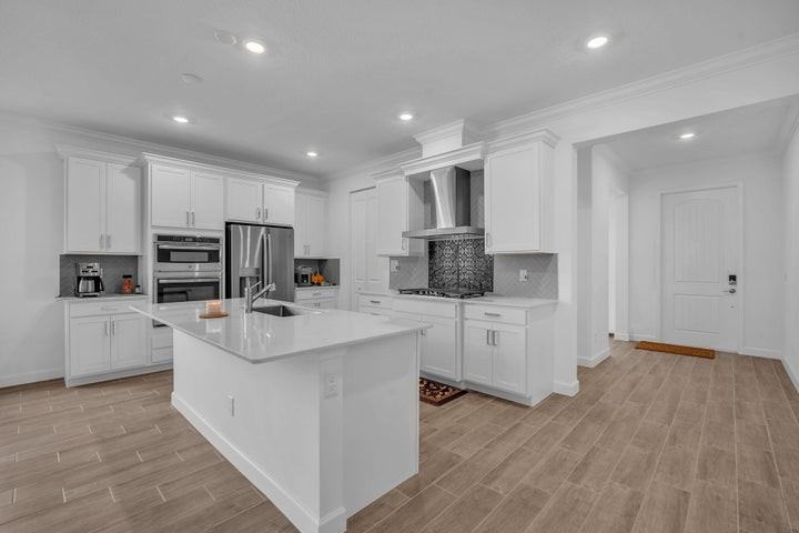 19270 Rolling Acres Road - Photo 5 of 8