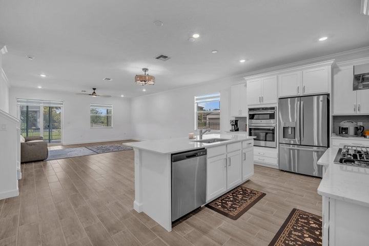 19270 Rolling Acres Road - Photo 4 of 8
