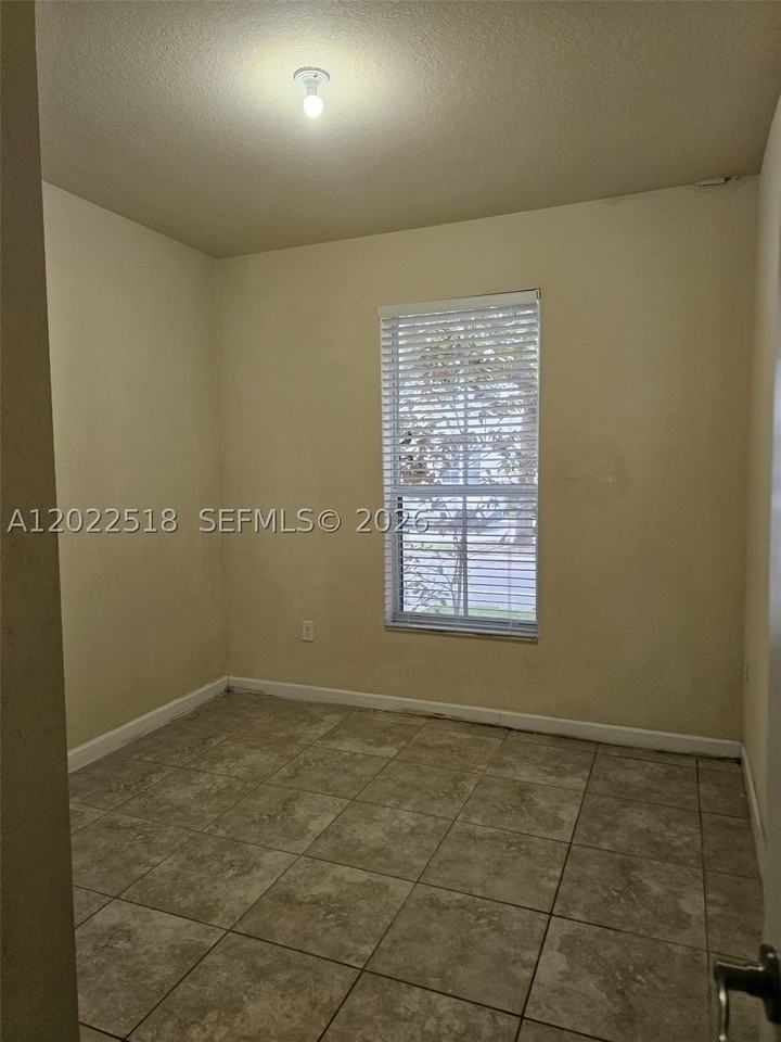 9530 Sw 171st Ct #TH - Photo 2 of 21