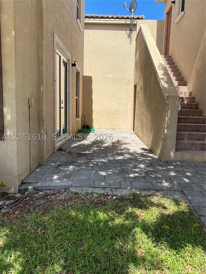 16731 Sw 96th St #16731 - Photo 5 of 18