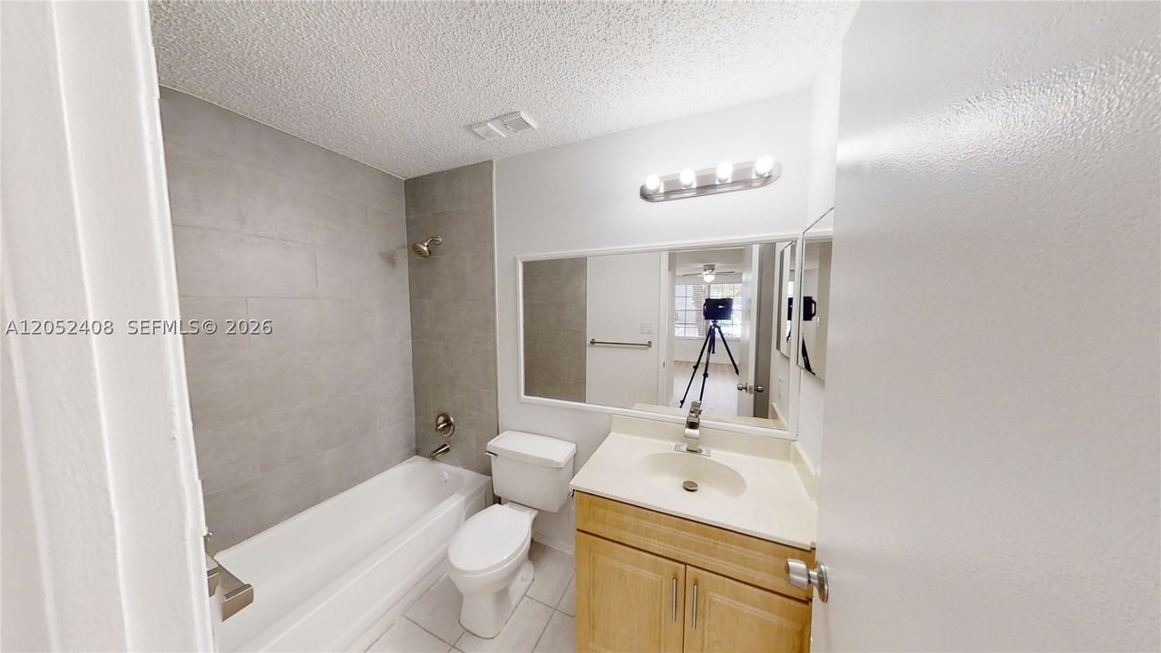 11255 W Atlantic Blvd #106 - Photo 7 of 44