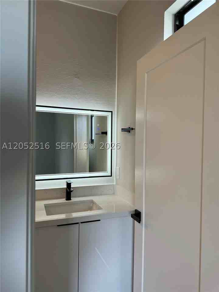934 Jaguar Blvd #934 - Photo 5 of 7