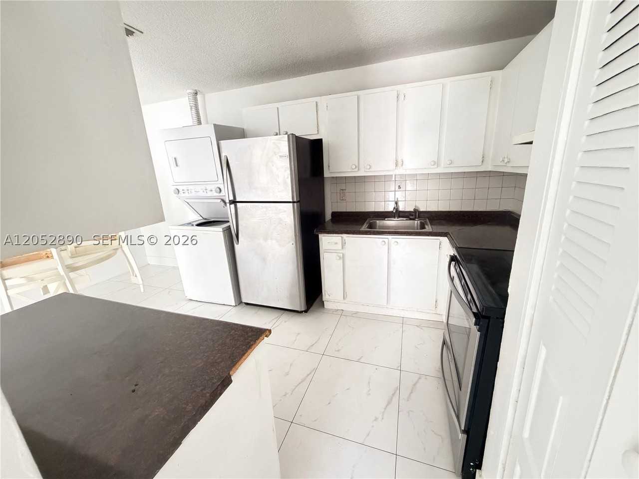 5307 Nw 23rd St #176 - Photo 6 of 24
