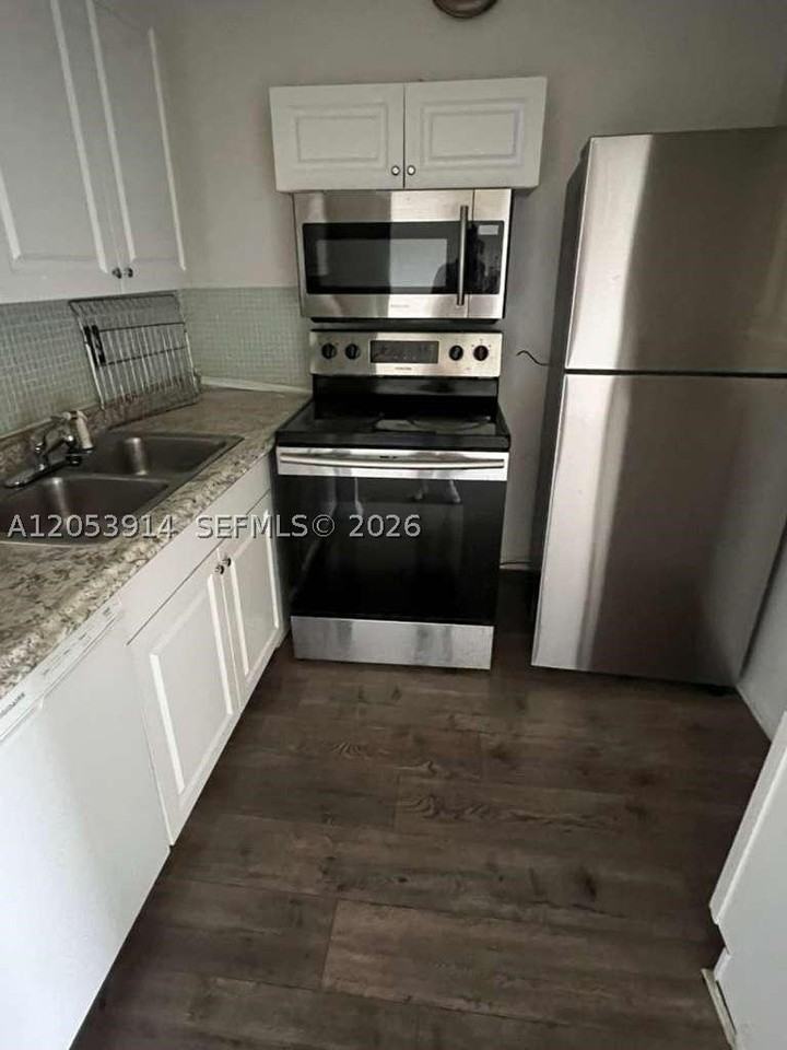 82 Fanshaw B #82 - Photo 2 of 4