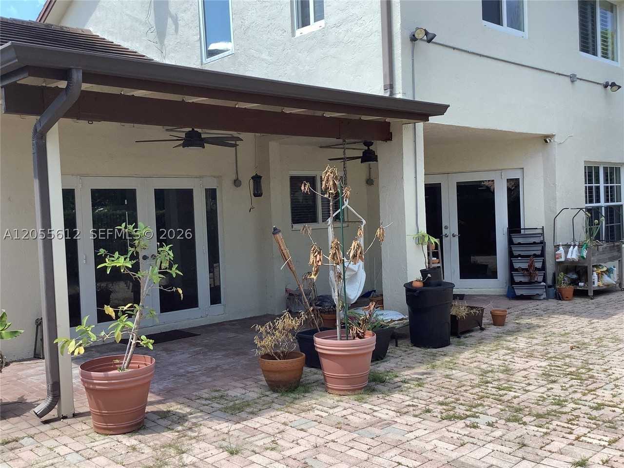 14230 Sw 91st St - Photo 5 of 12
