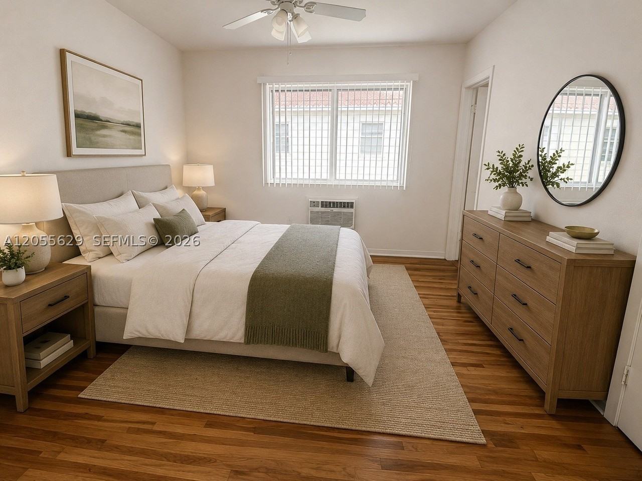 34 Madeira Ave #5 - Photo 2 of 6