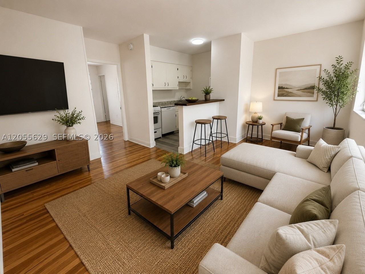 34 Madeira Ave #5 - Photo 5 of 6