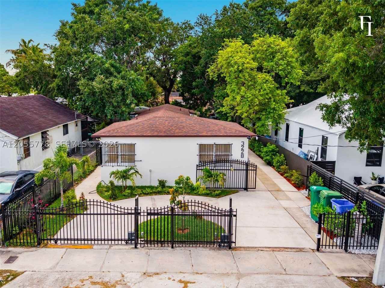 3228 Nw 11th Ave - Photo 2 of 30