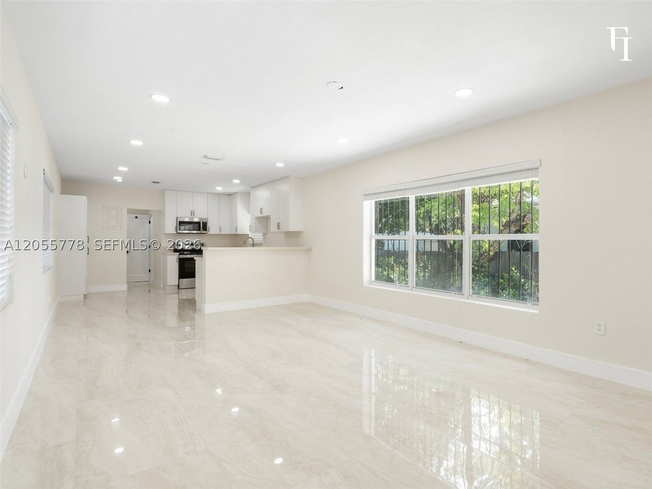 3228 Nw 11th Ave - Photo 6 of 30