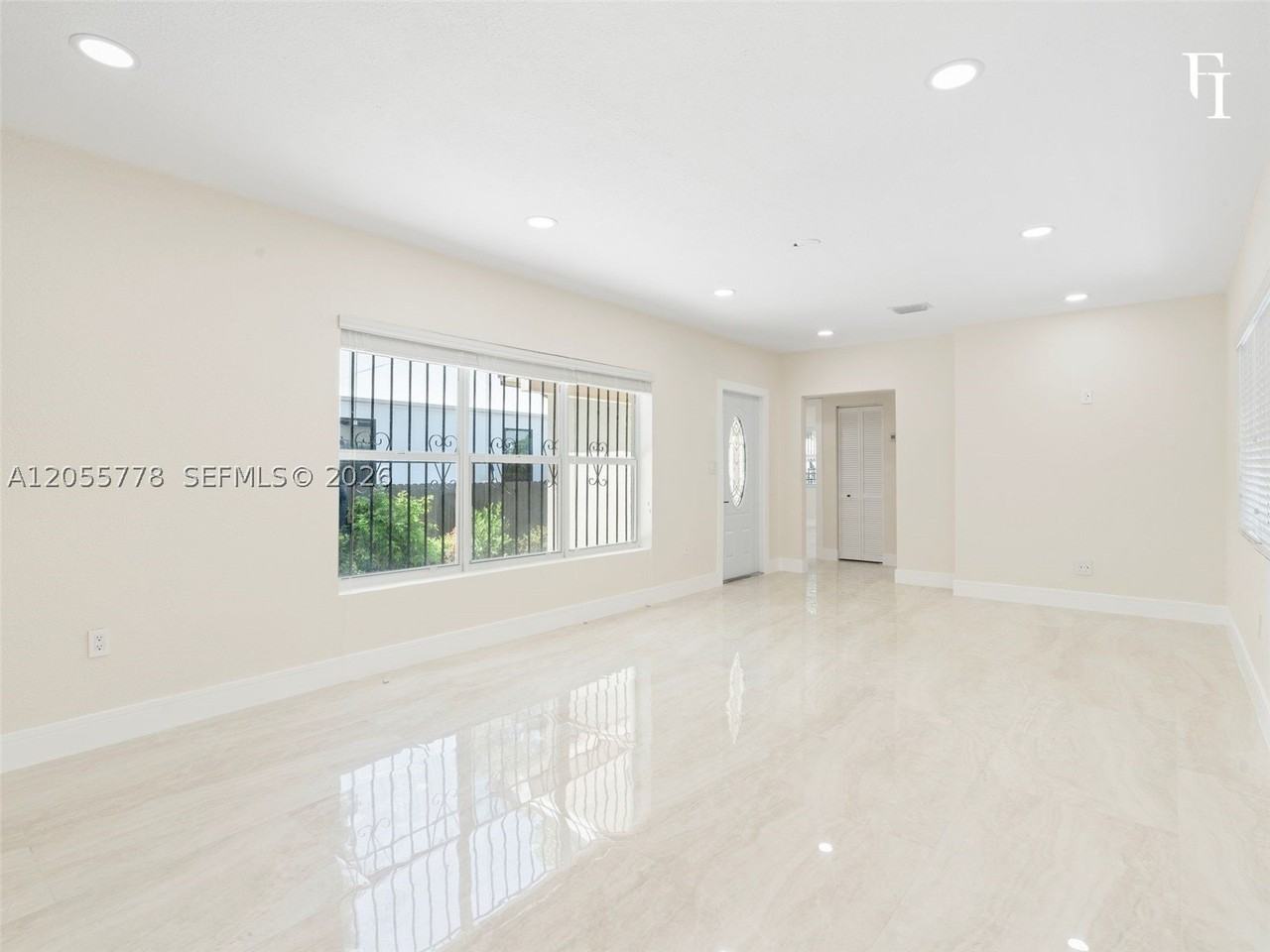 3228 Nw 11th Ave - Photo 7 of 30