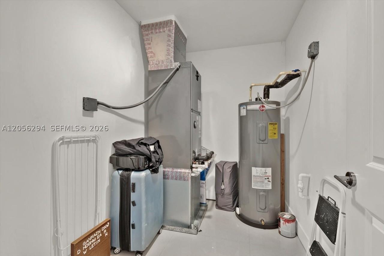 808 Sw 29th St - Photo 7 of 21