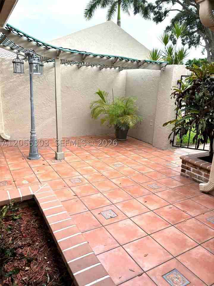 613 Patio Village Way - Photo 7 of 46