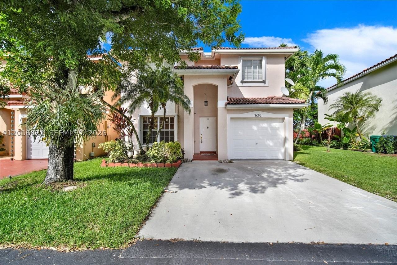 16301 Sw 100th Ter - Photo 2 of 33