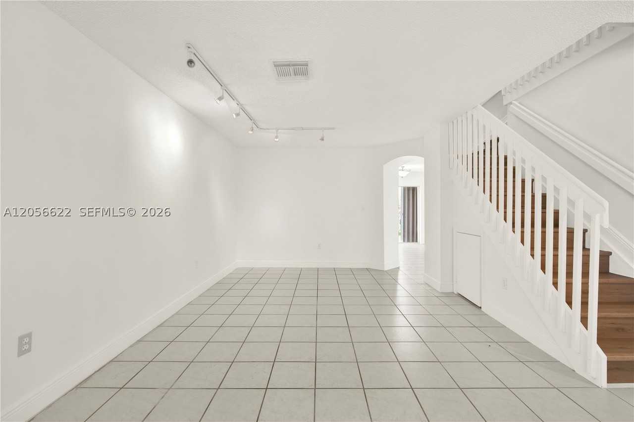 16301 Sw 100th Ter - Photo 7 of 33