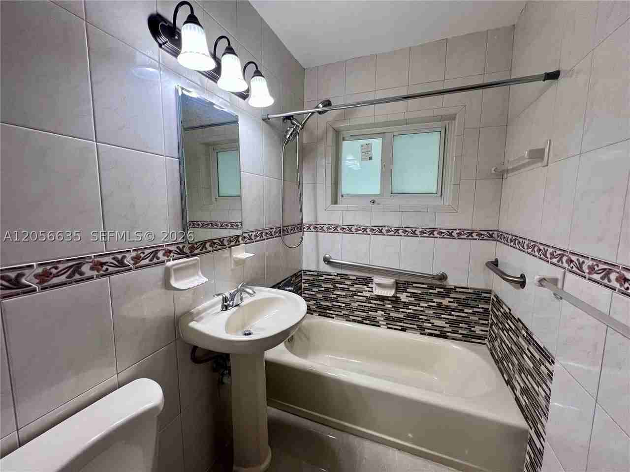 6225 Sw 26th St - Photo 5 of 6